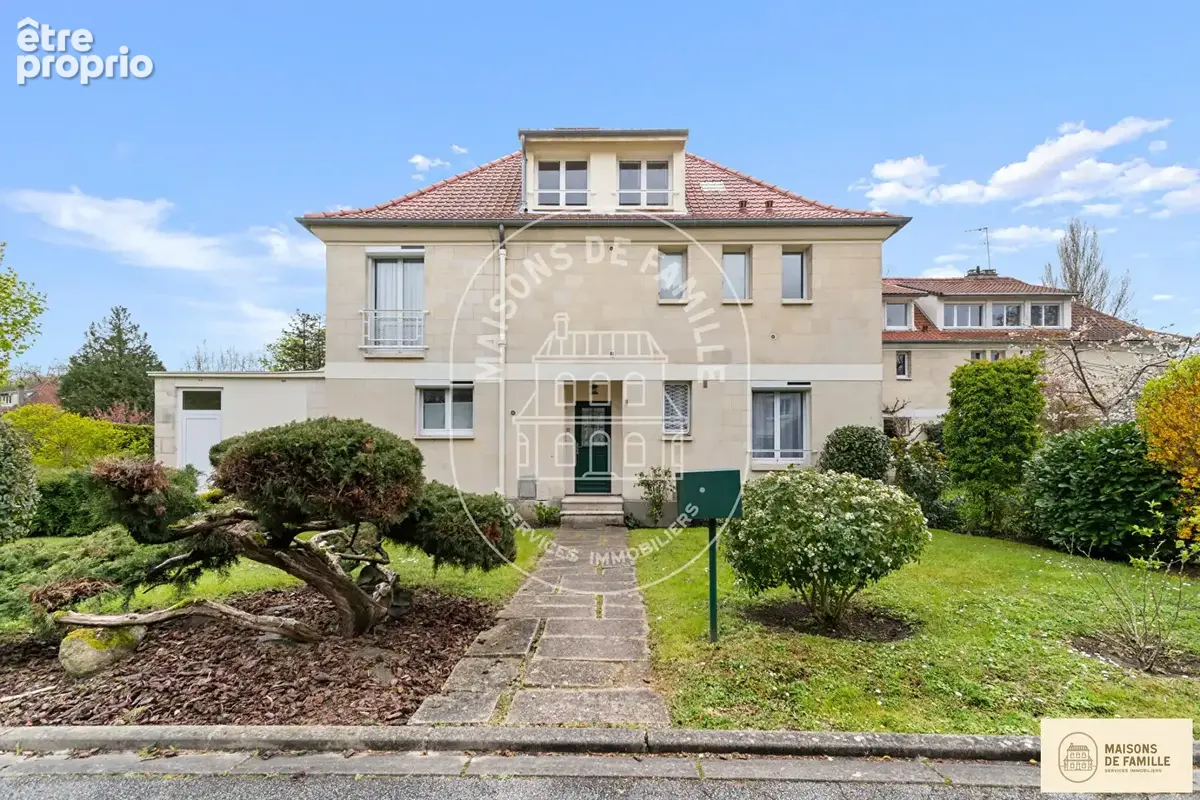 Photo Maison à La Celle-Saint-Cloud au prix de 895 000€