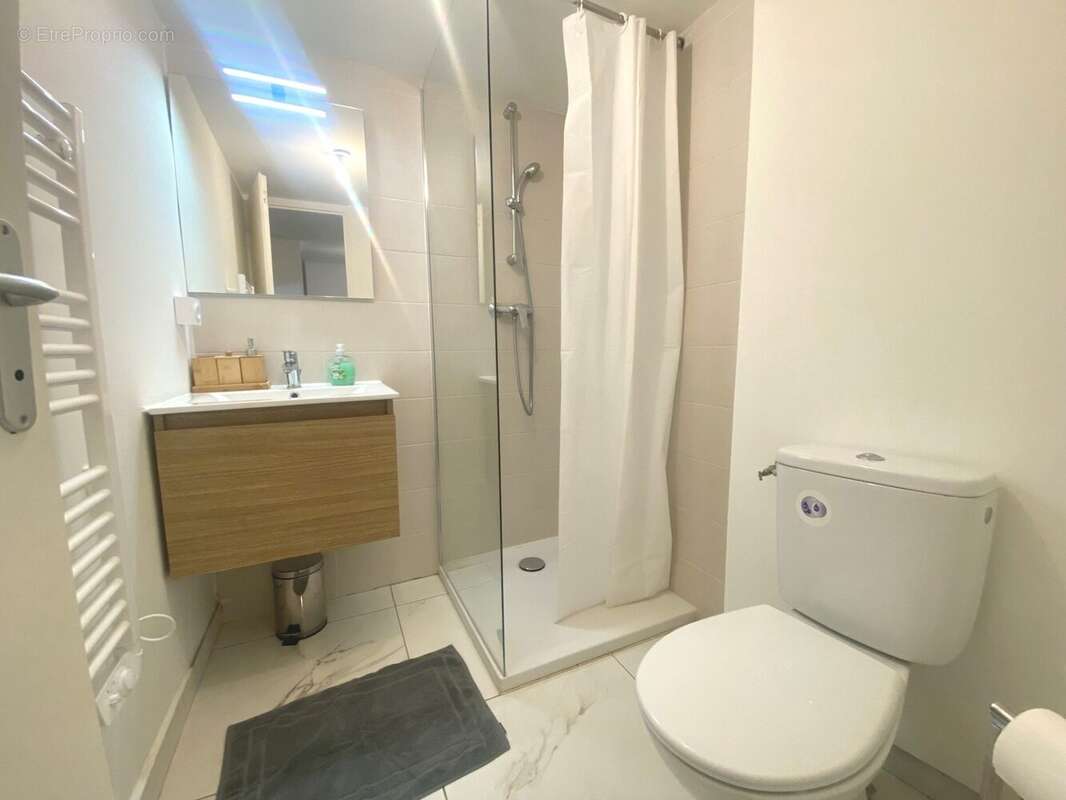 SDB 1ER ETAGE