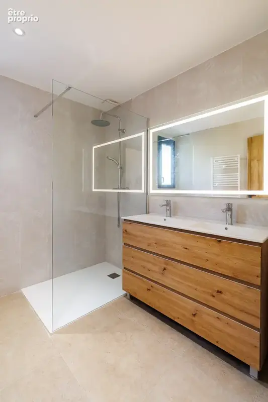 Maison entièrement rénovée avec piscine, à 200 m du village - photo 22