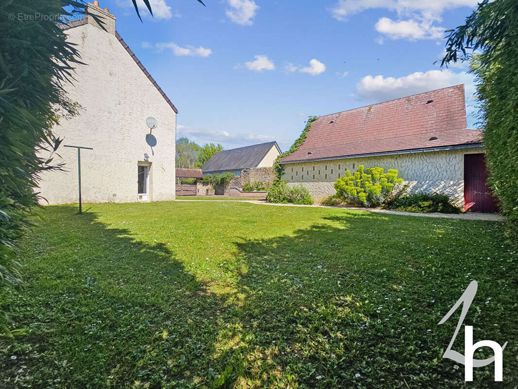 Maison à FONTENAY-LE-PESNEL