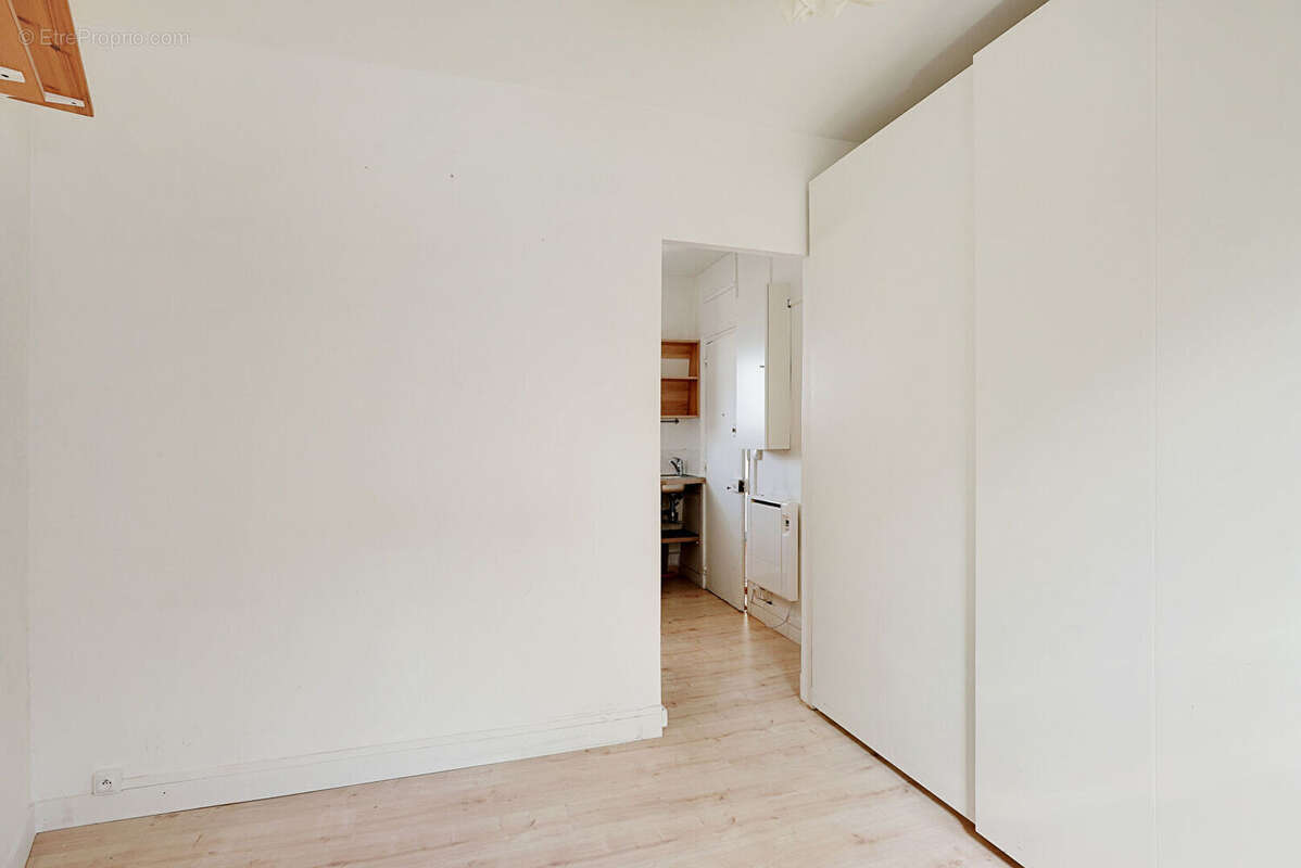 Appartement Paris 1 pièce(s) 14 m2 - photo 6