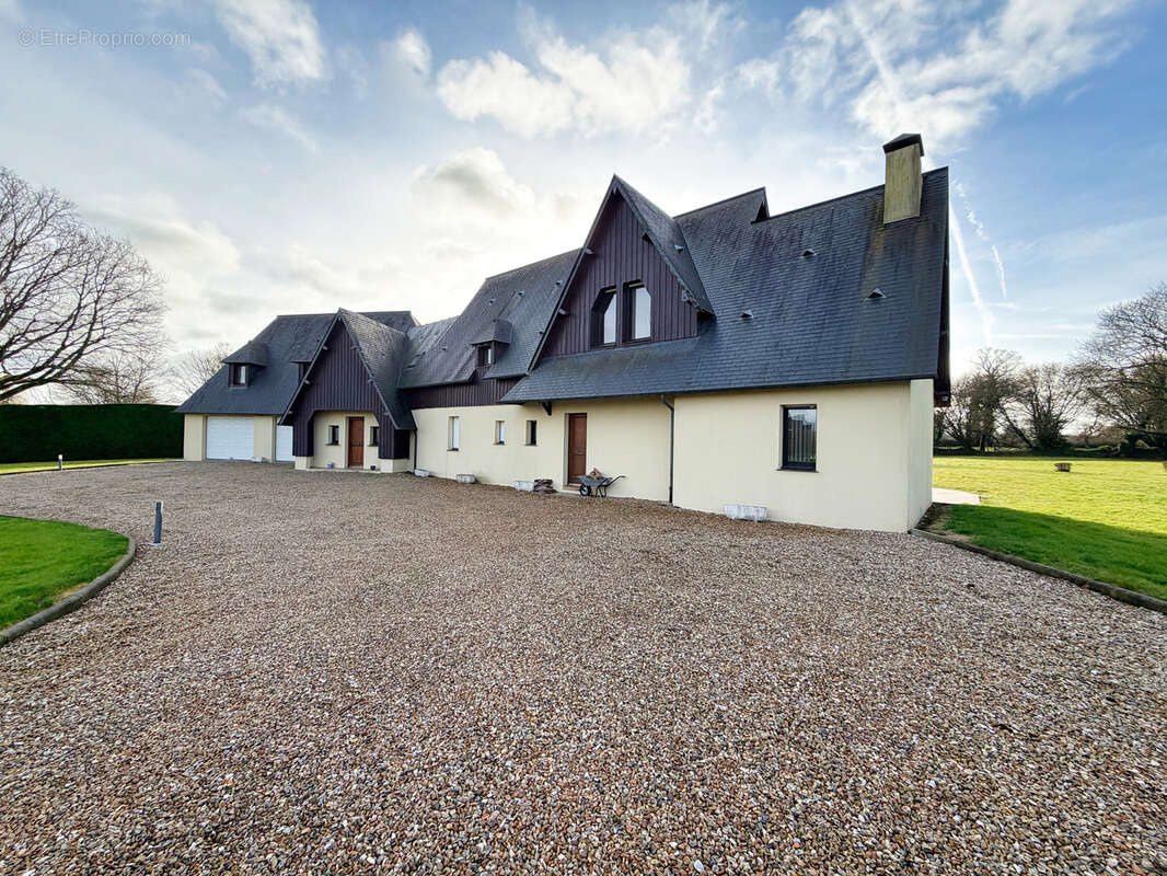 Maison à BEUZEVILLE
