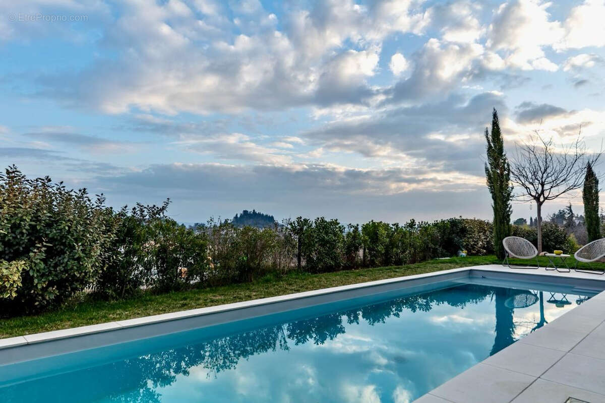 Maison récente avec piscine et vue panoramique - photo 4
