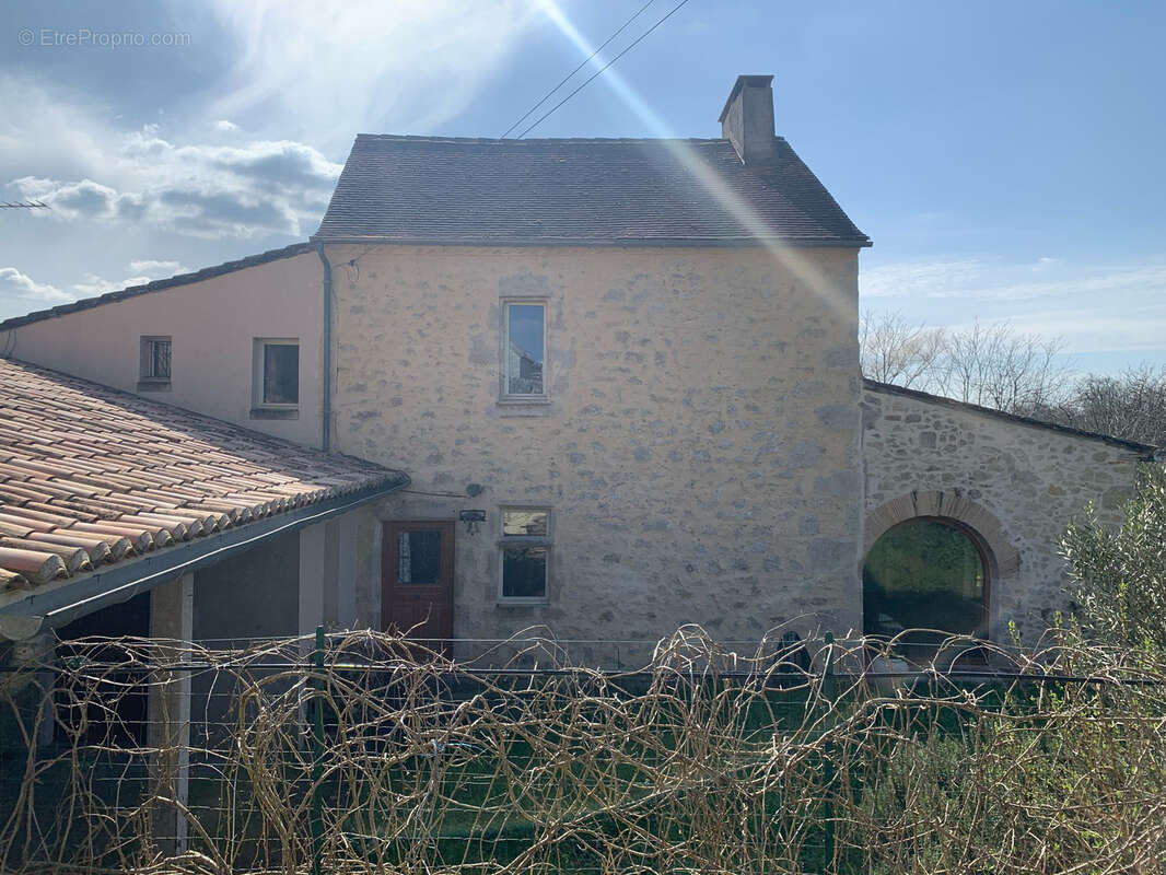 Maison à SAINT-EXUPERY