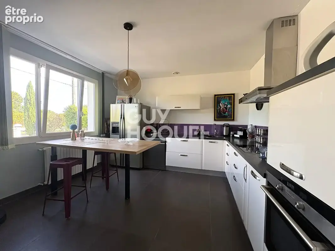 Élégante propriété familiale avec piscine - photo 9
