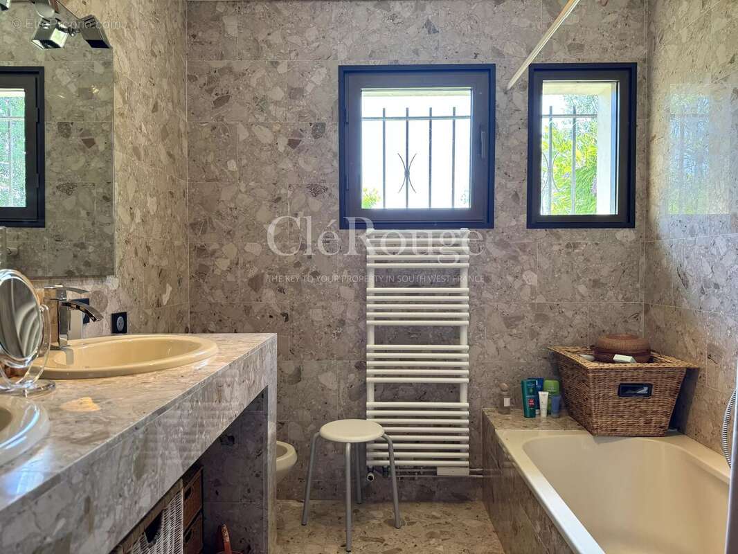 Maison à CASTELJALOUX