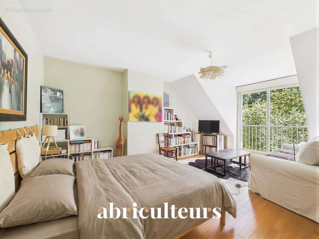 Magnifique maison contemporaine avec jardin paysager et piscine en vente à l'Étang-la-Ville (78620) - photo 13