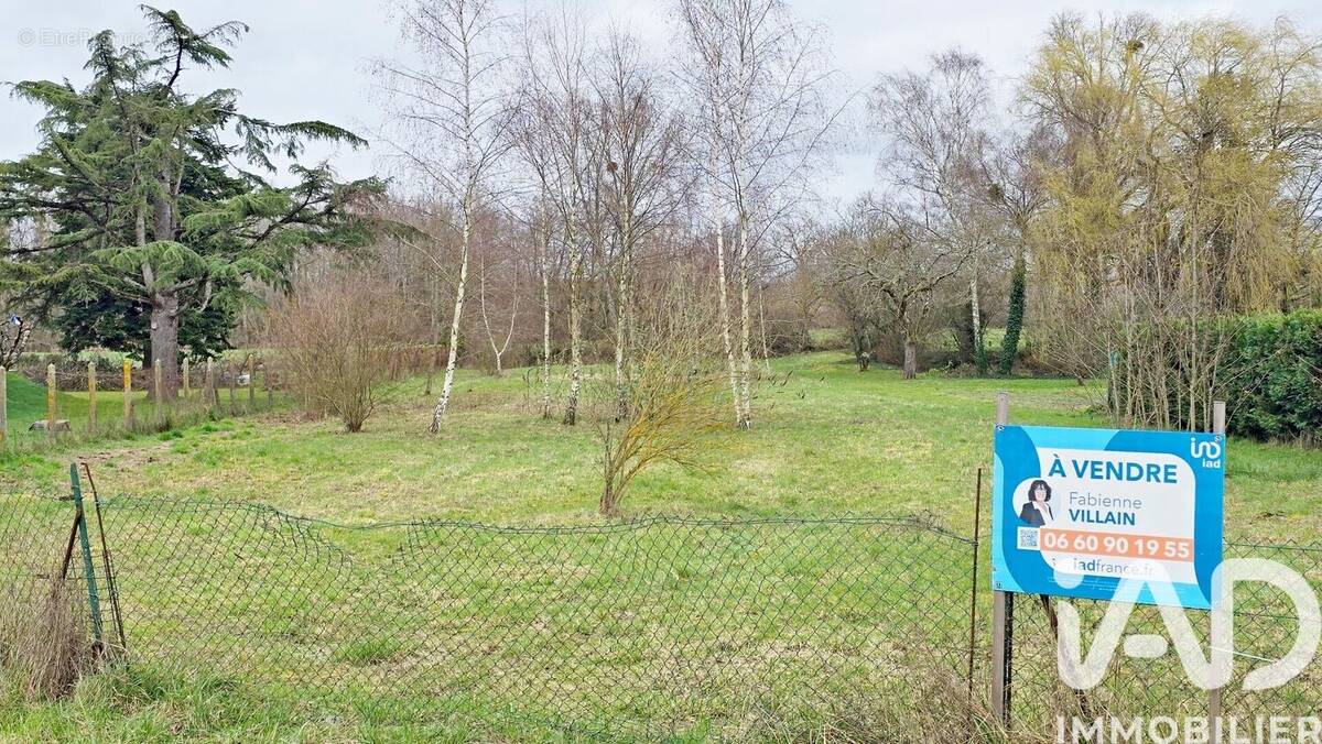 Photo 1 - Terrain à PALLUAU-SUR-INDRE