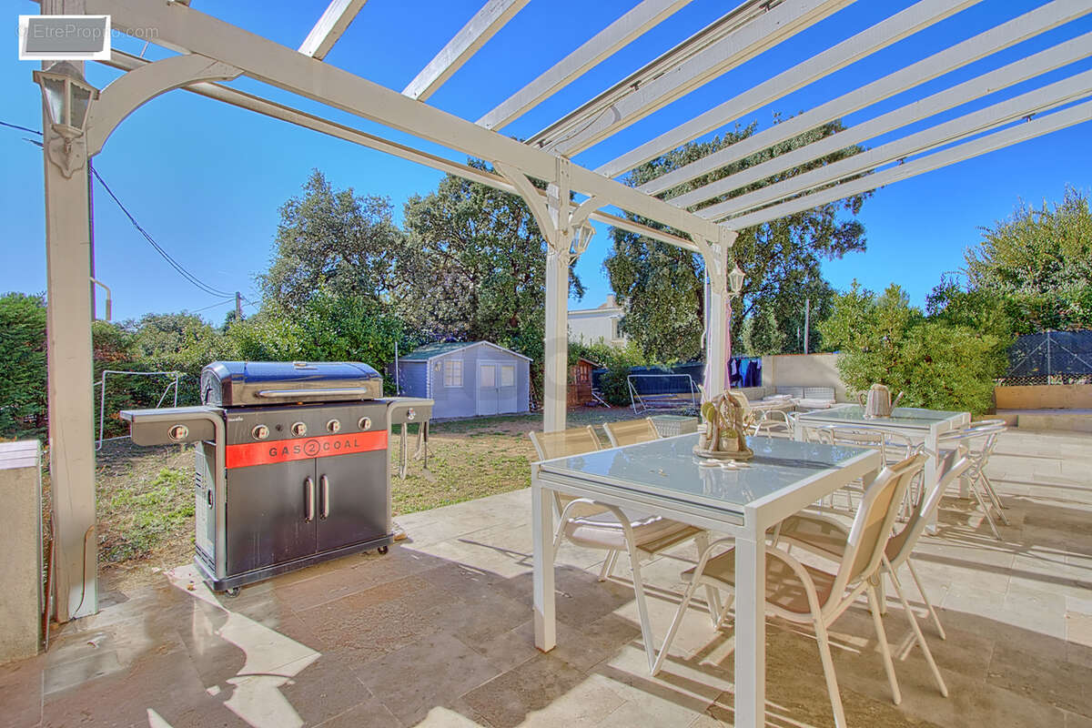 Maison à LA VALETTE-DU-VAR