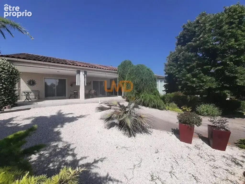 Maison contemporaine  avec vue sur la porte des Cévennes - photo 12
