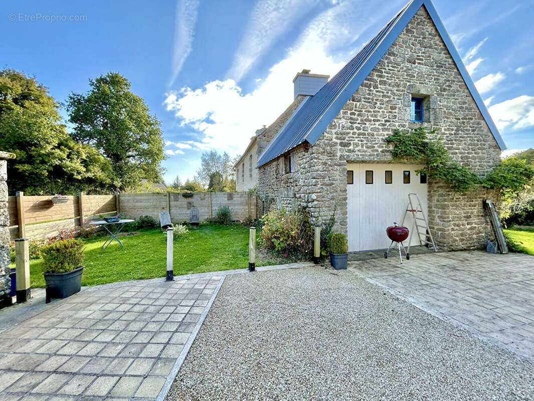 Longère LA FEUILLEE 6 pièce(s) 118 m² - photo 4