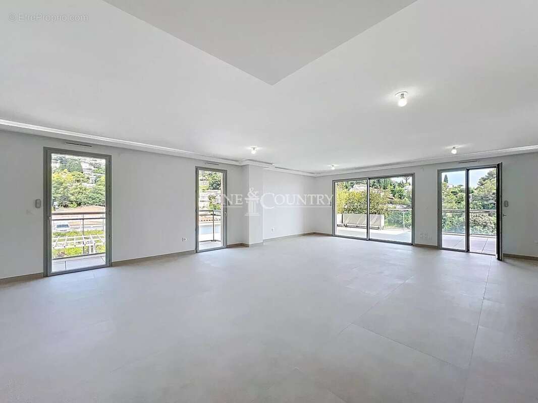 Appartement à LE CANNET