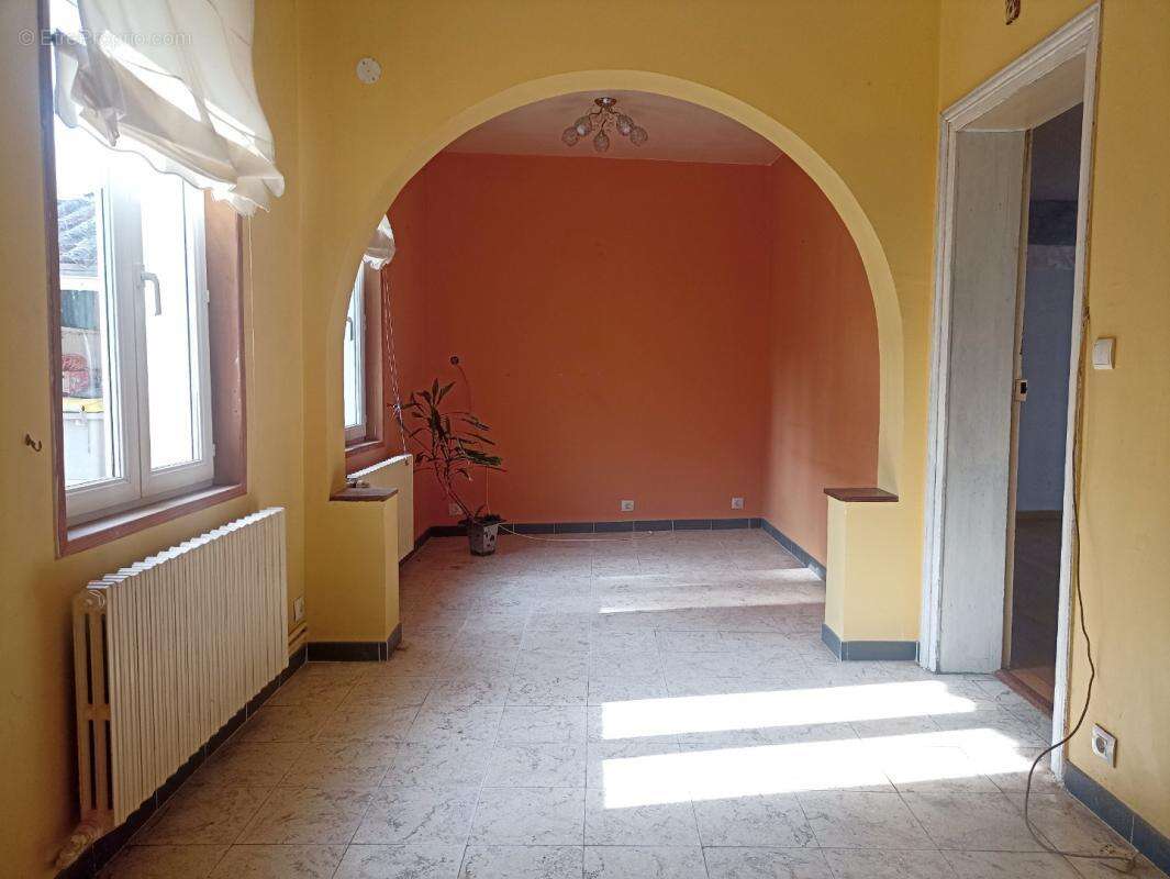 Maison 6 pièces / 102 m² / 94 000 EUR / SAINT-HILAIRE-LEZ-CAMBRAI - photo 11