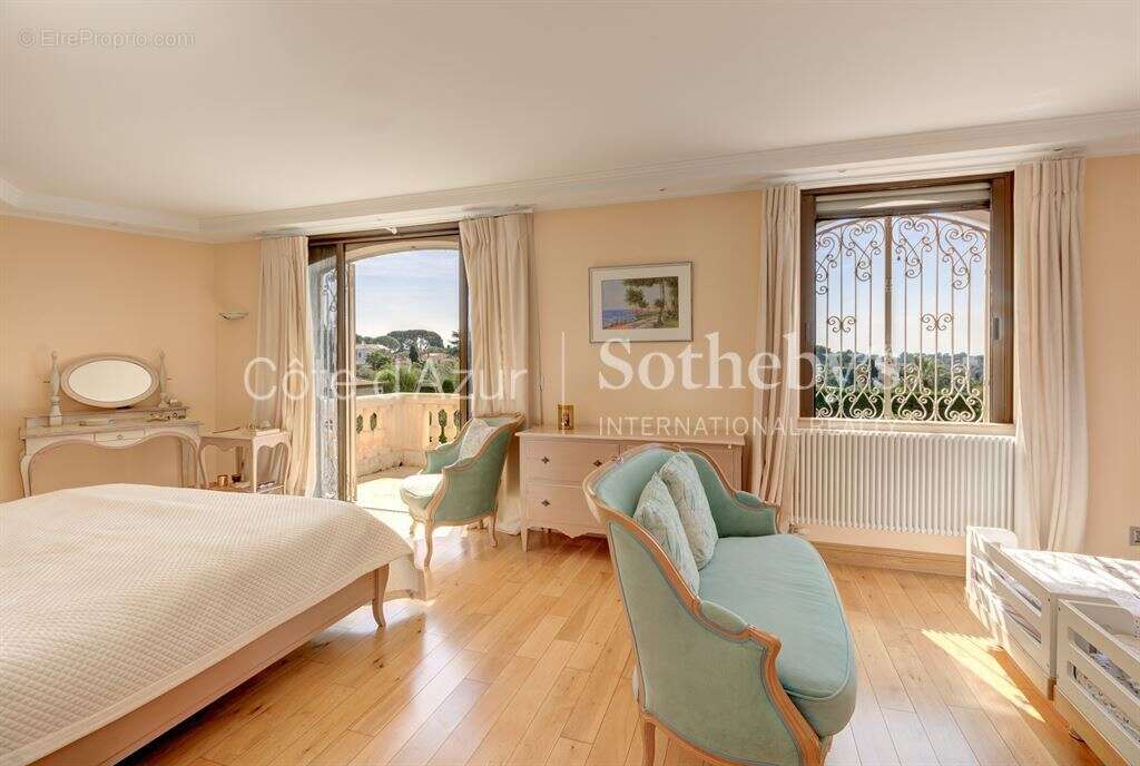 Maison à ANTIBES