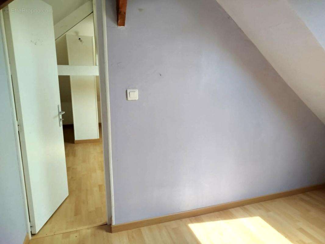 Maison de bourg avec 2 chambres et beau jardin - photo 9
