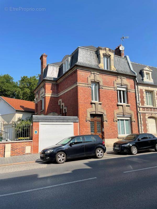 Maison à CHAUNY