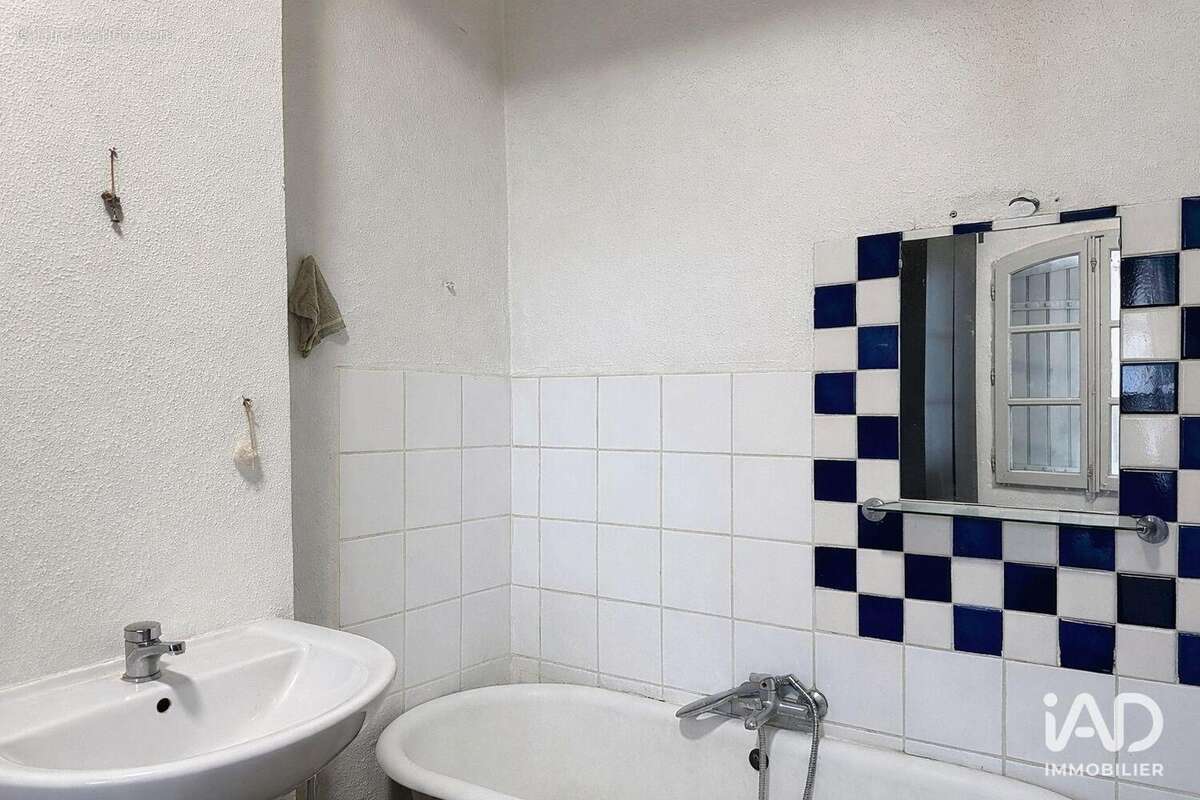 Photo 8 - Commerce à VILLENEUVE-LES-AVIGNON