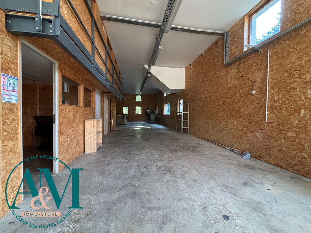 Autre à LA SALLE-LES-ALPES