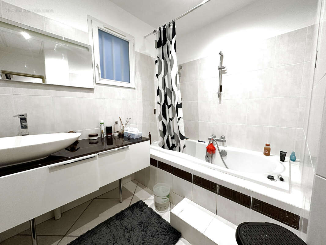 Maison à MESCHERS-SUR-GIRONDE