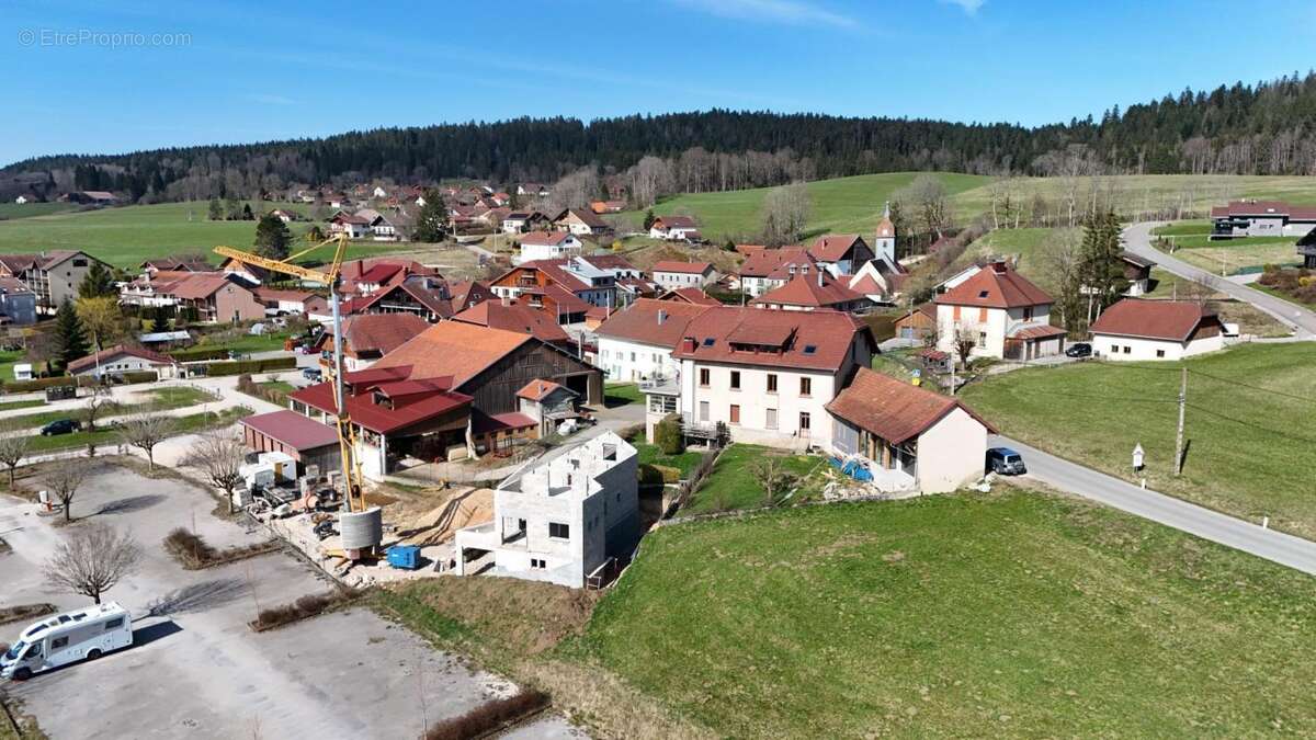 Appartement à SAINT-POINT-LAC