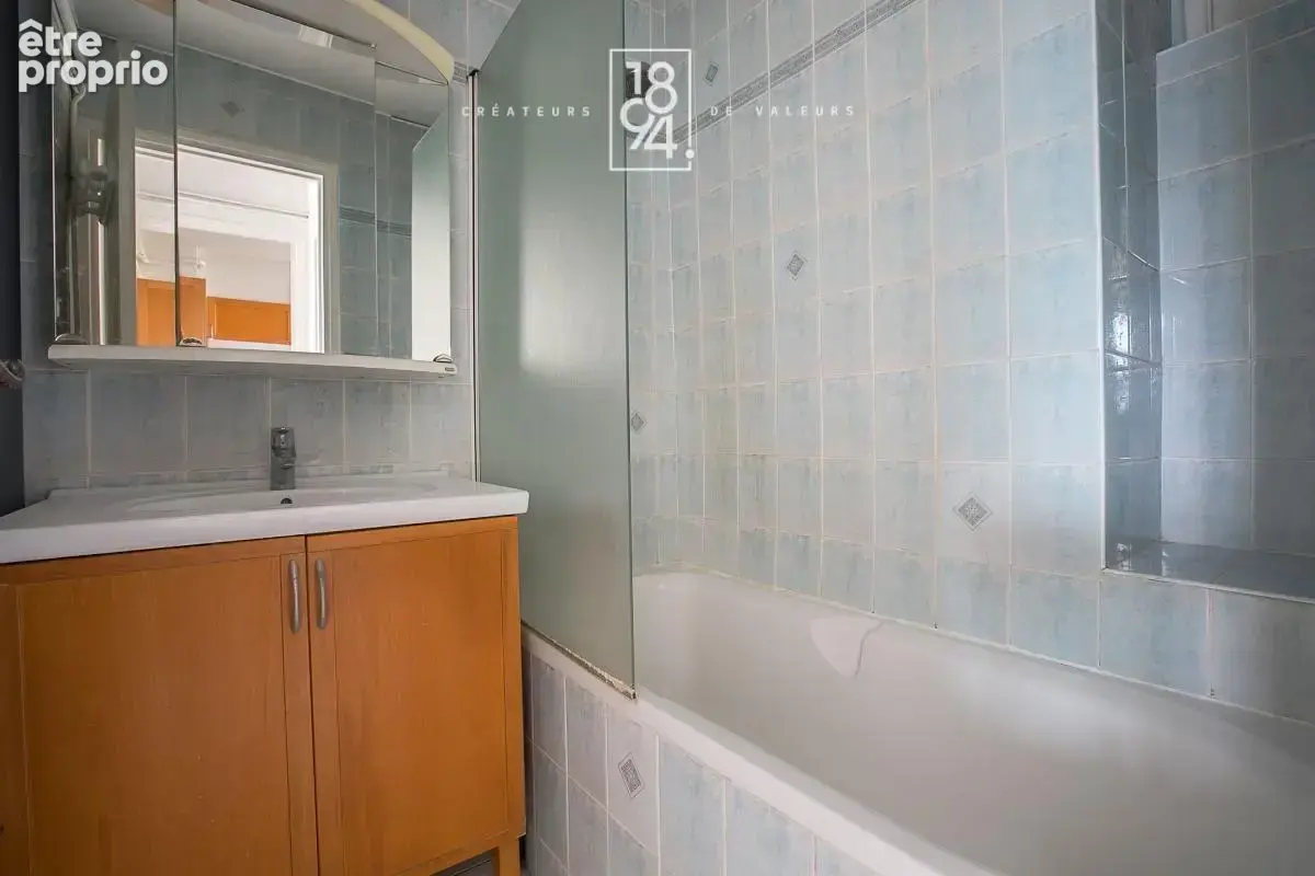 Appartement T3 à vendre Marseille 9e (13009)  64 m²  Balcon vue panoramique parking - photo 11