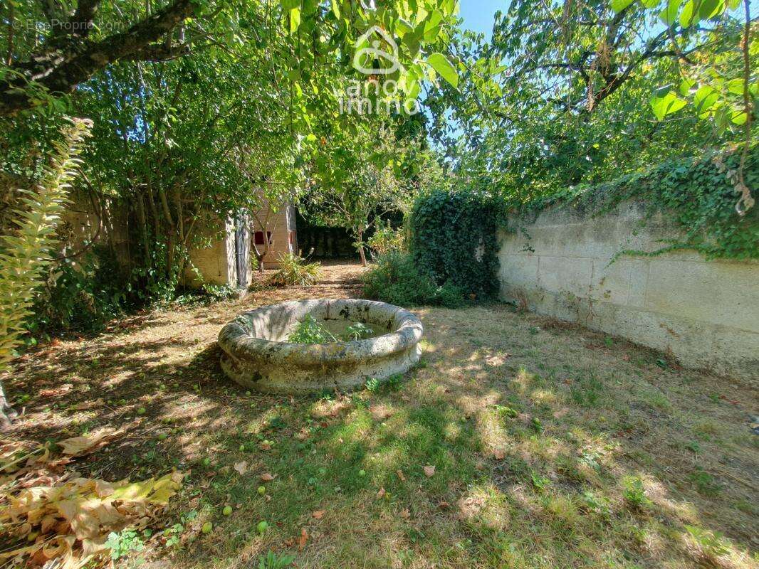 Centre ville, belle maison de 196m2 5/6 ch, jardin - photo 7