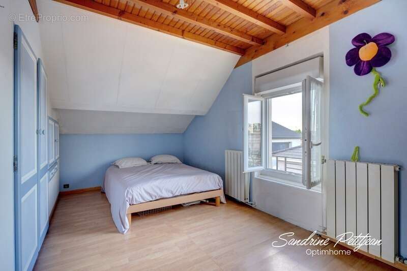 Maison à VAULX-EN-VELIN