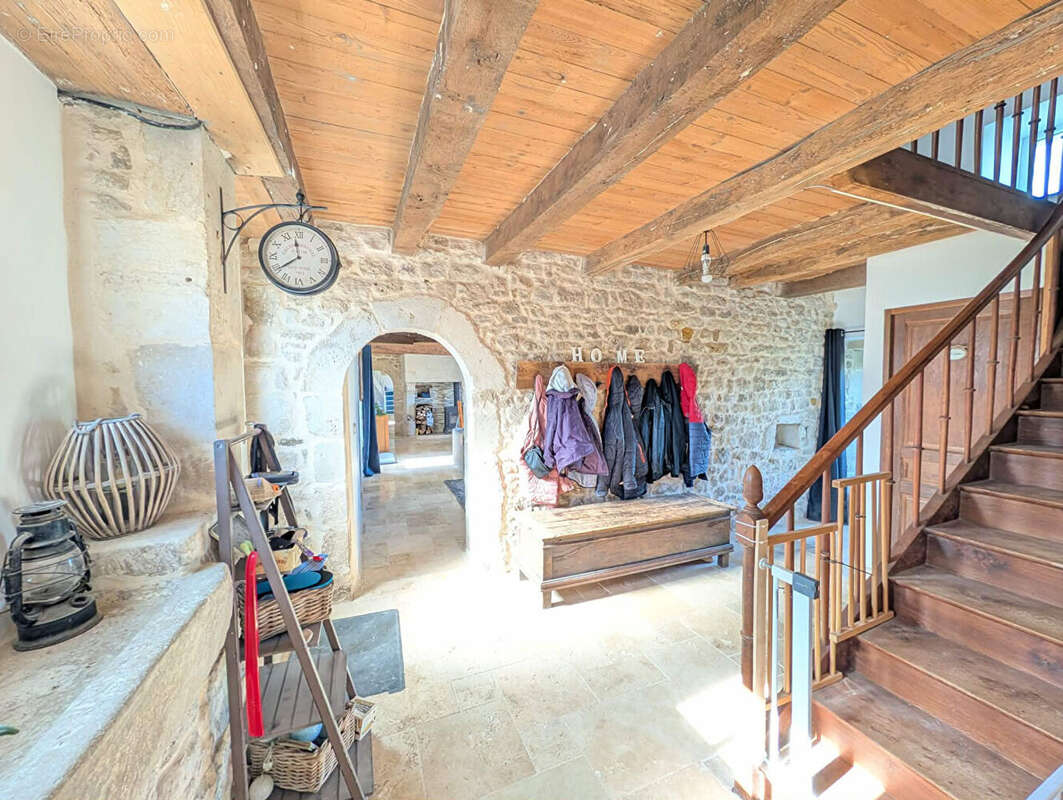 Maison à PRAILLES