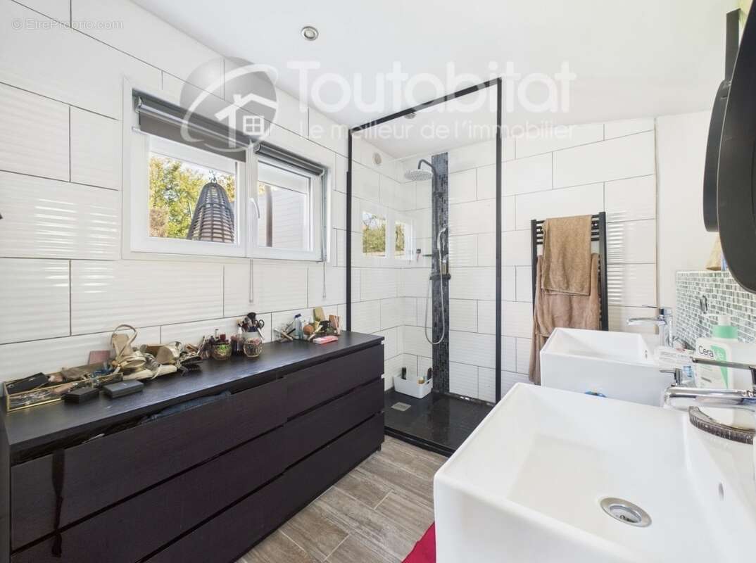 Maison à CHARLEVILLE-MEZIERES