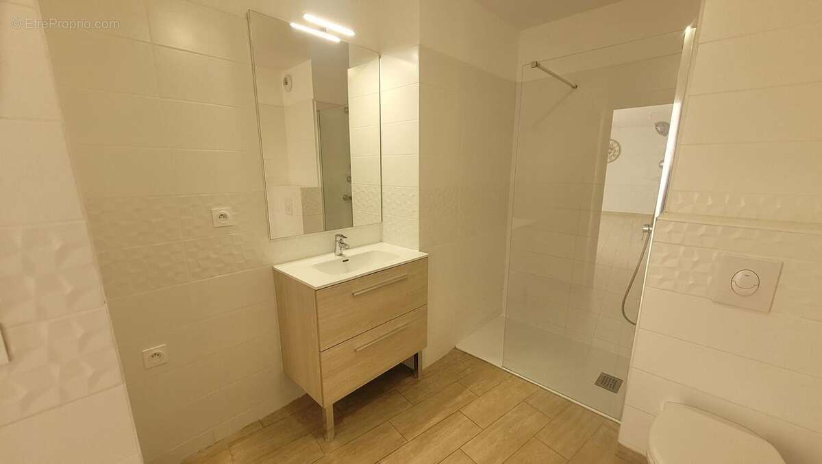 Appartement à CASTELNAU-LE-LEZ