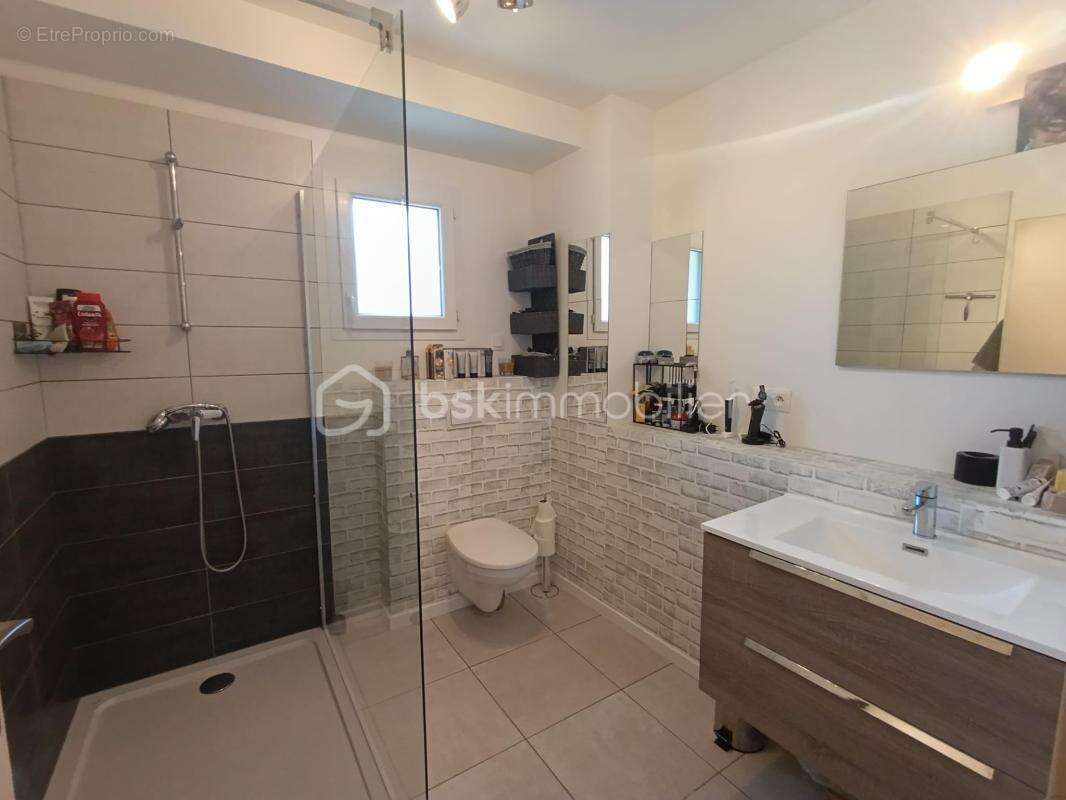 Maison rénovée - 4 pièces - 80m² - Au calme - Vue sur les montagnes - photo 11