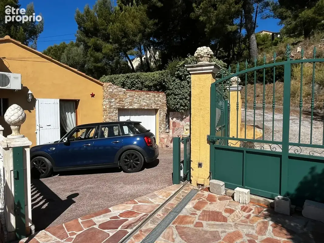 VILLA 120m2, T5 avec Vue Panoramique, jardin, Garage et Piscine à Toulon Ouest - photo 31