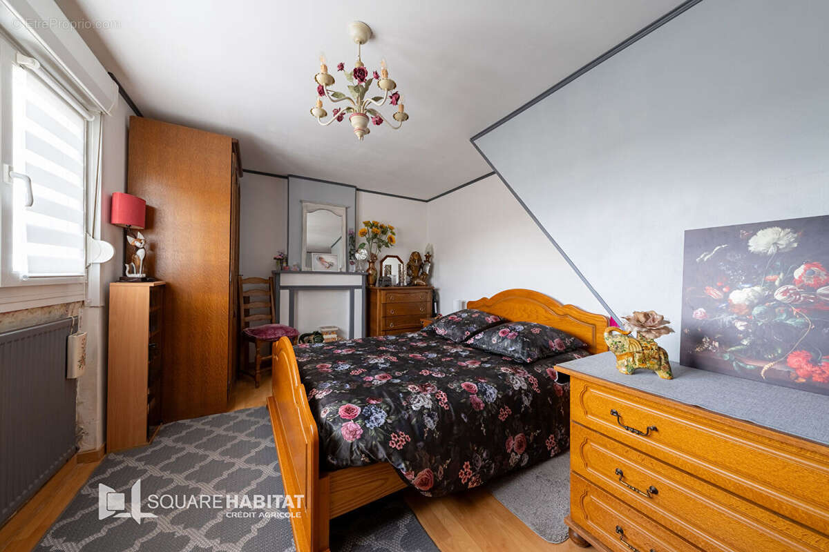 Maison à SIN-LE-NOBLE