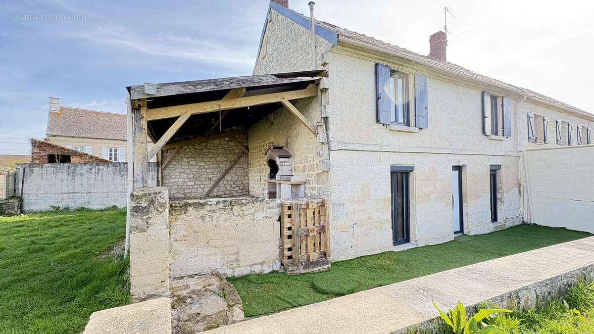 Maison à CHARS