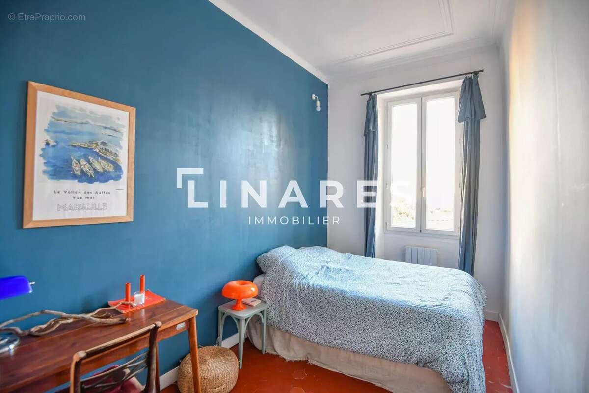 Appartement à MARSEILLE-5E