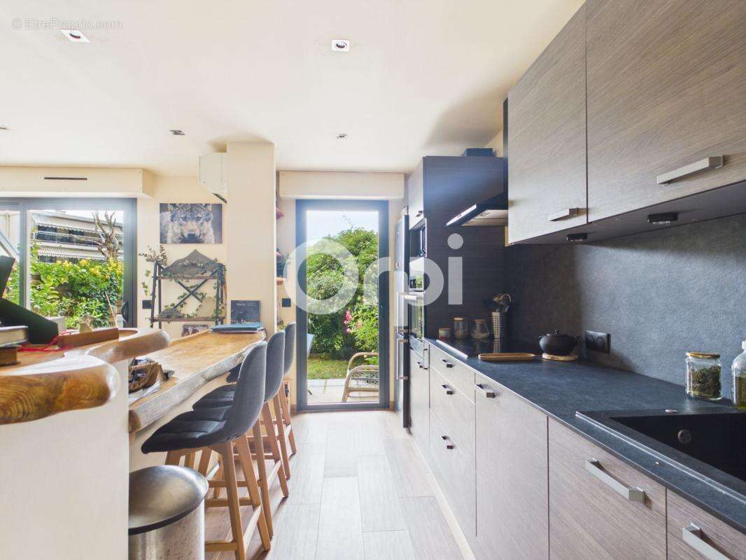 Appartement à MANDELIEU-LA-NAPOULE