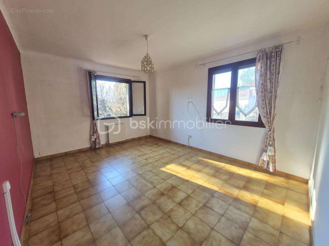 Gareoult: maison de plain-pied de 90 m2 sur un terrain de 1650 m2 - photo 9