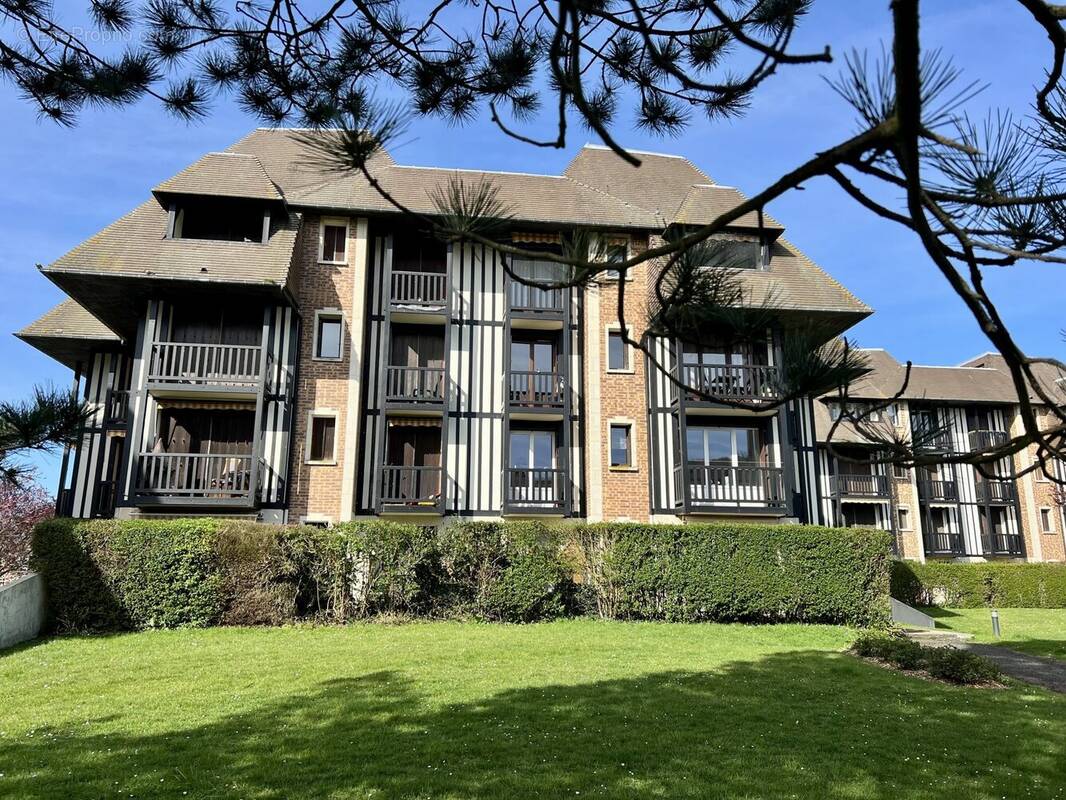 Appartement à BLONVILLE-SUR-MER