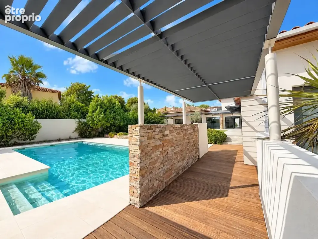 Castelnau le lez - villa 250 m² - 6 chambres - piscine - terrain 1500 m² - photo 3