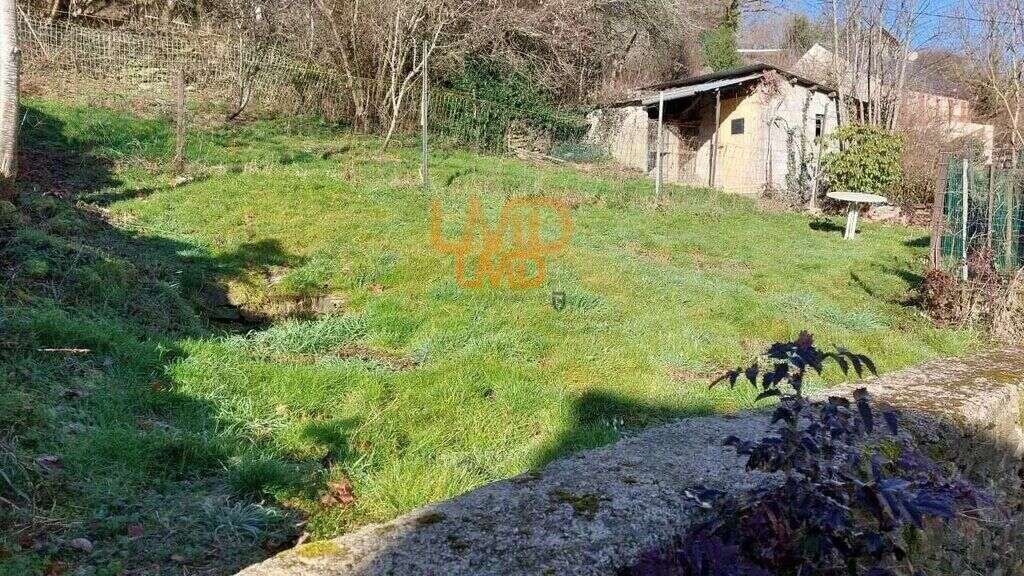 Maison à SALLES-CURAN