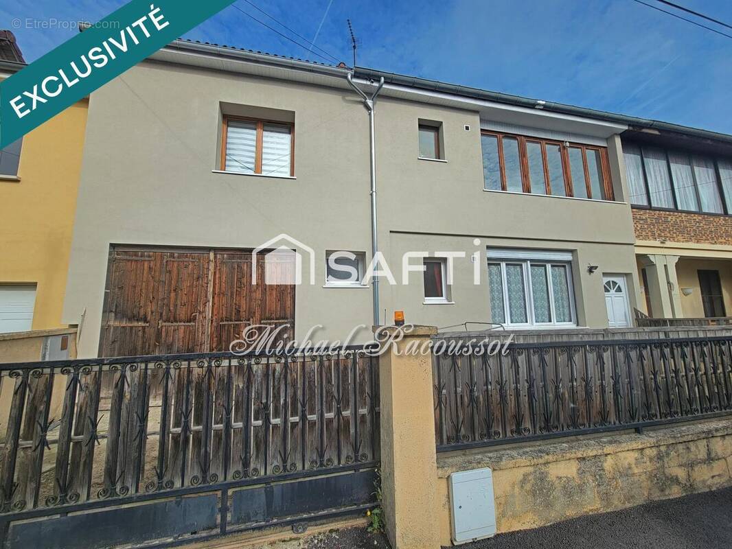 Photo 1 - Maison à SAINT-LAURENT-D'ANDENAY