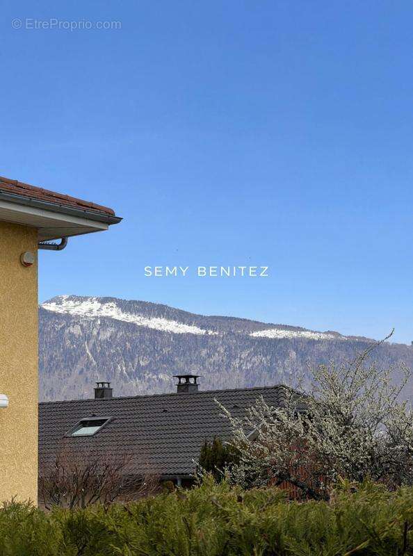 Maison à BELLEGARDE-SUR-VALSERINE