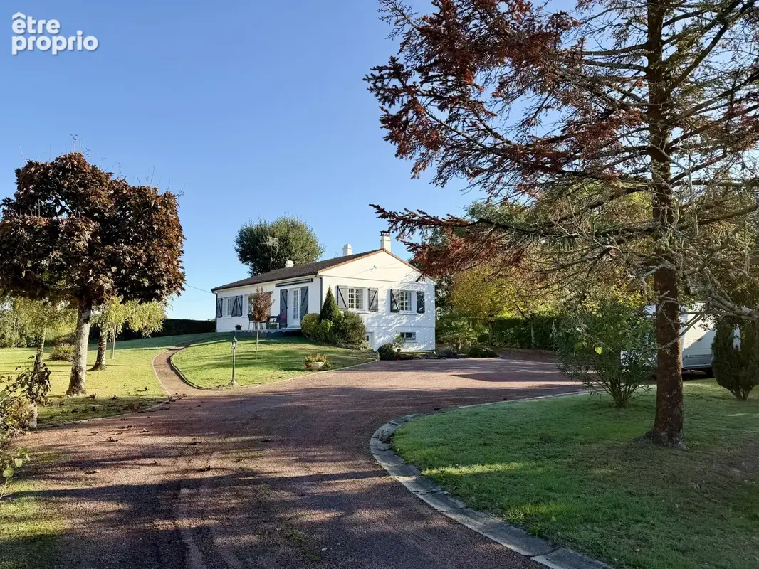 A 5 MIN D'AIZENAY, maison 3 chbres sur 2 182 m2 de terrain clos - photo 2