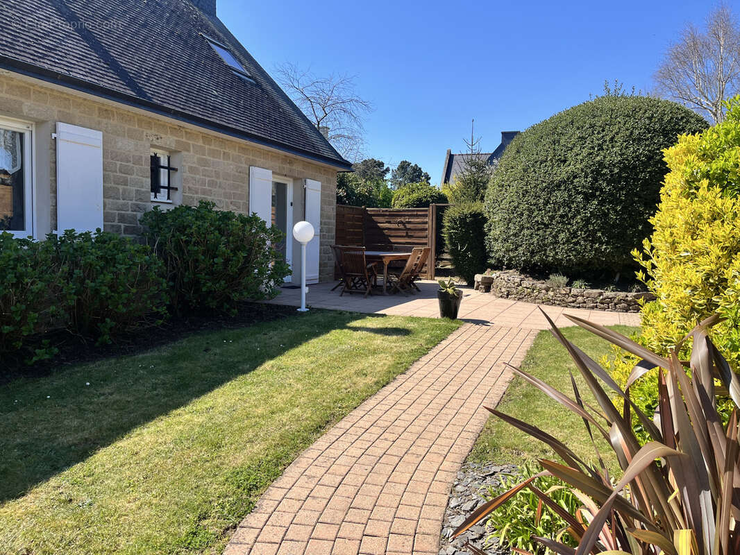 Maison à NOYALO