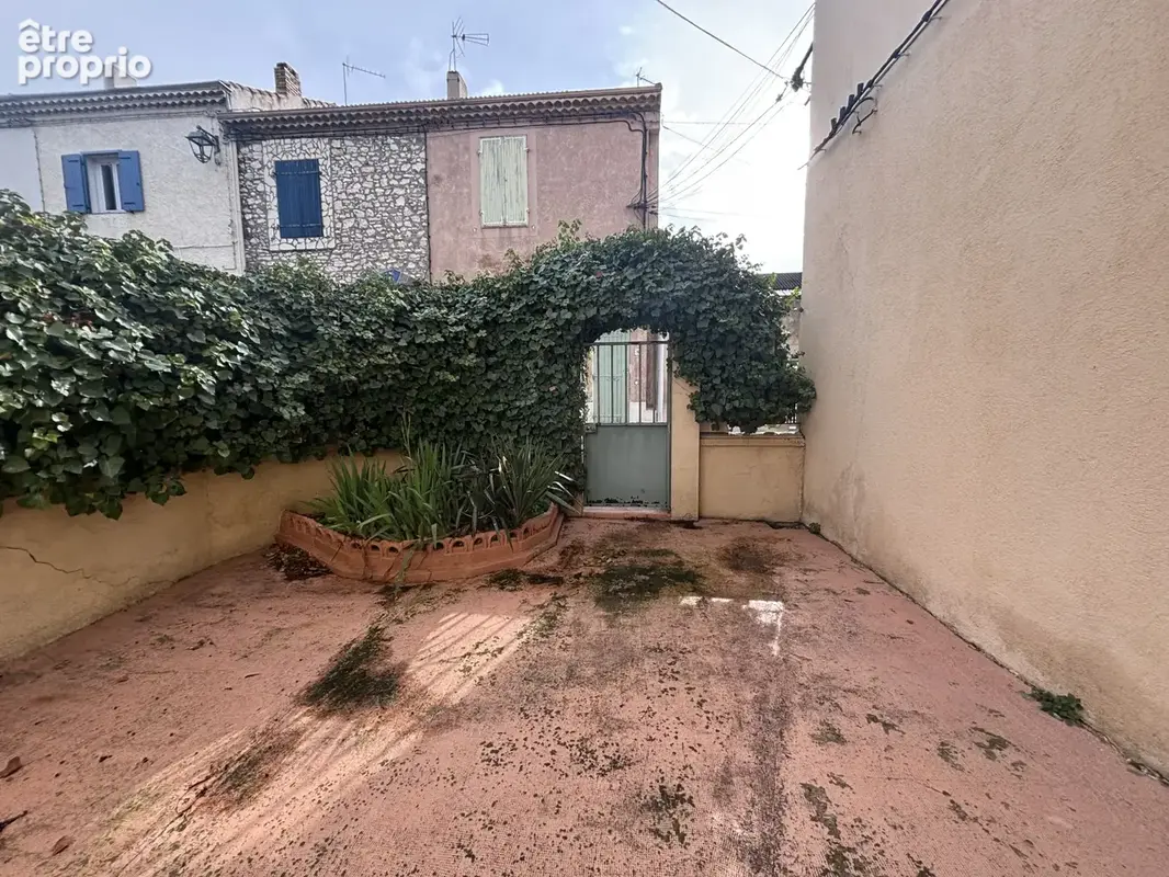 Marseille 13016, ENsemble immobilier avec maison et hangar - photo 10