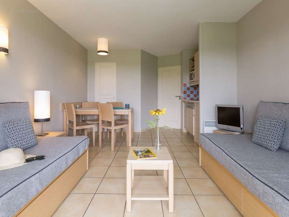 Maison à PORT-EN-BESSIN-HUPPAIN