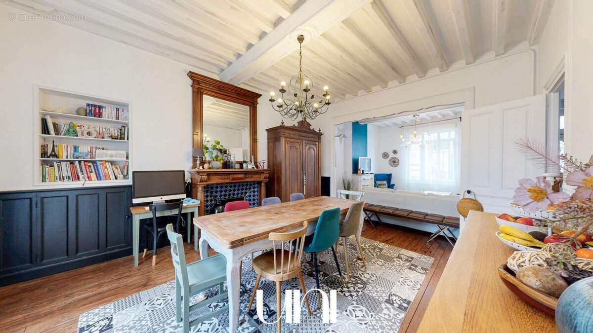 Maison à MEZIDON-CANON