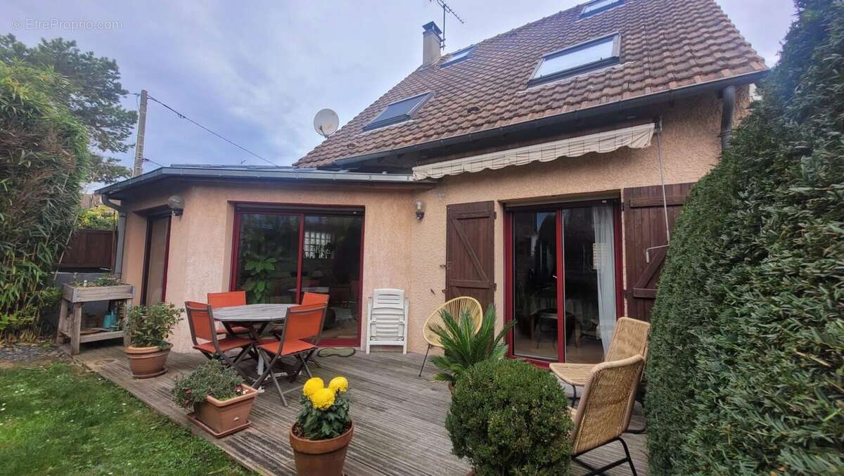 Maison à NANTERRE
