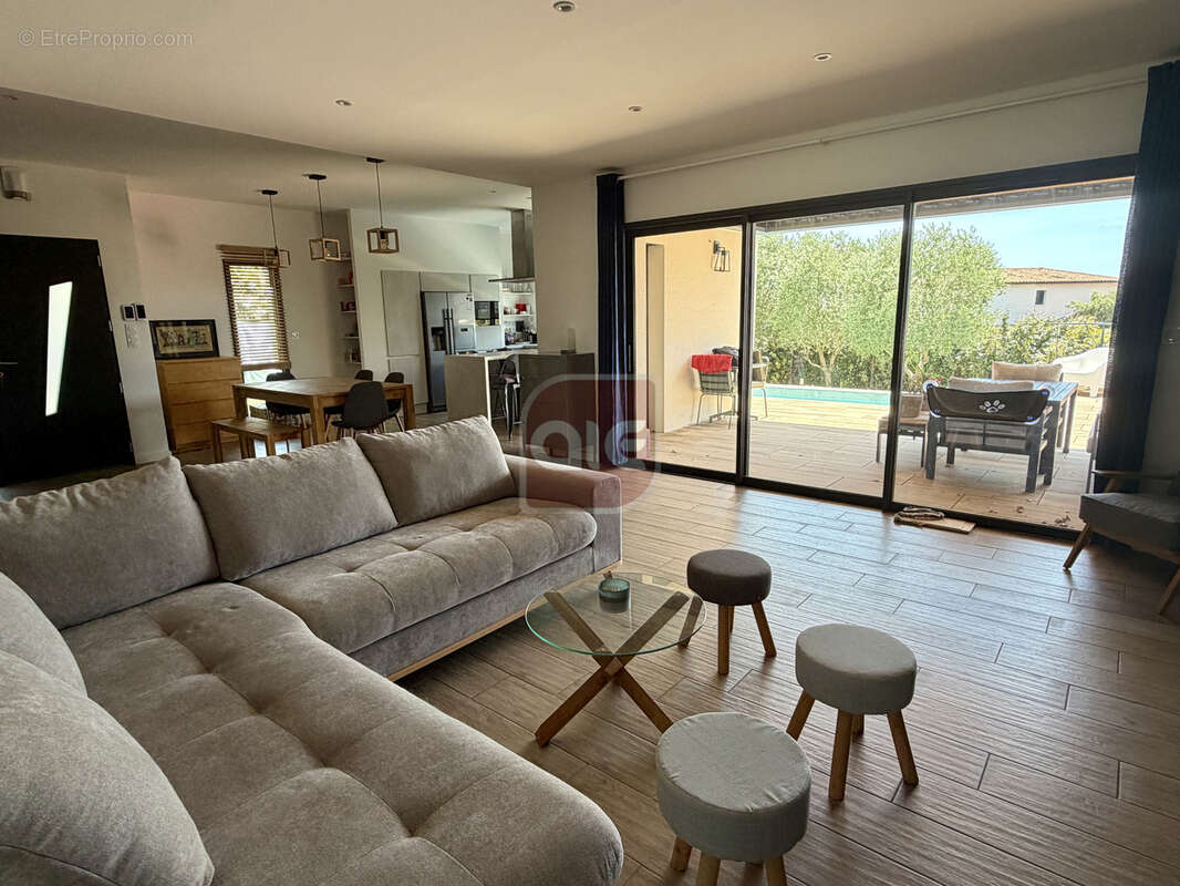 BEAULIEU: Superbe villa contemporaine T4 de plain-pied de plus de 110 m2 - photo 6