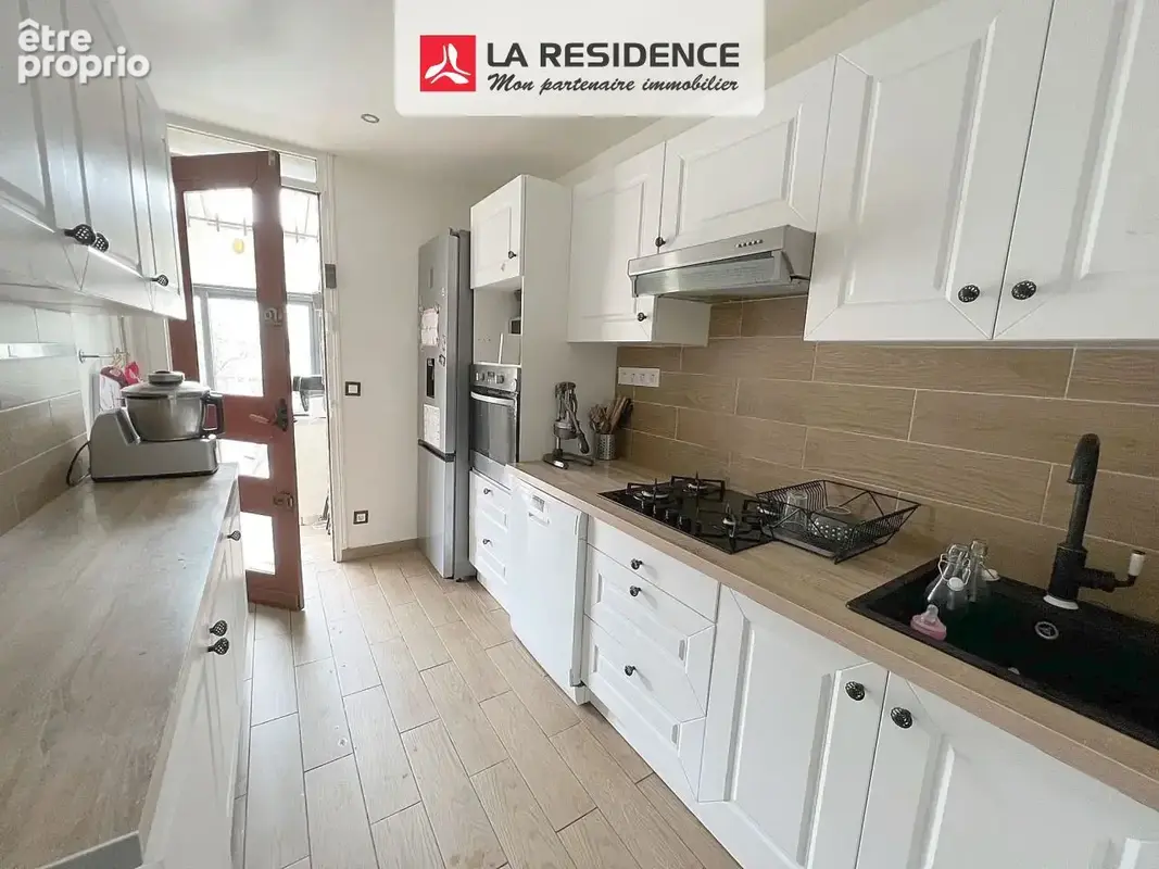 Maison 160 m² à Stains  - photo 7